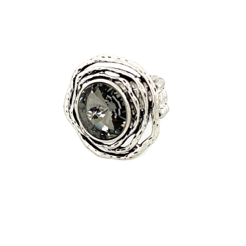 Ring mit elastischem Band