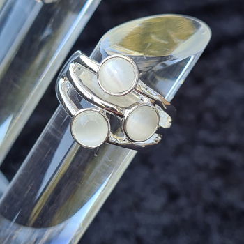 Ring mit Katzenauge