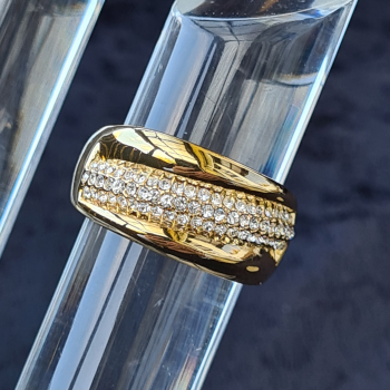 Ring vergoldet, mit Kristallen