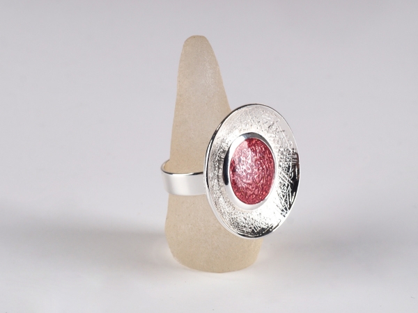 Ring mit regulierbarer Schiene