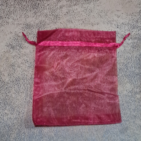 Organza-Säckchen in burgund