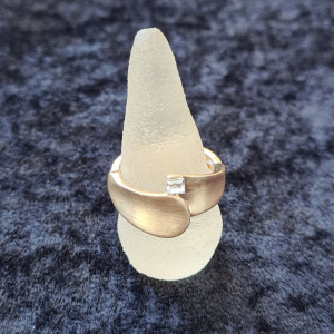 Ring vergoldet mit Kristall
